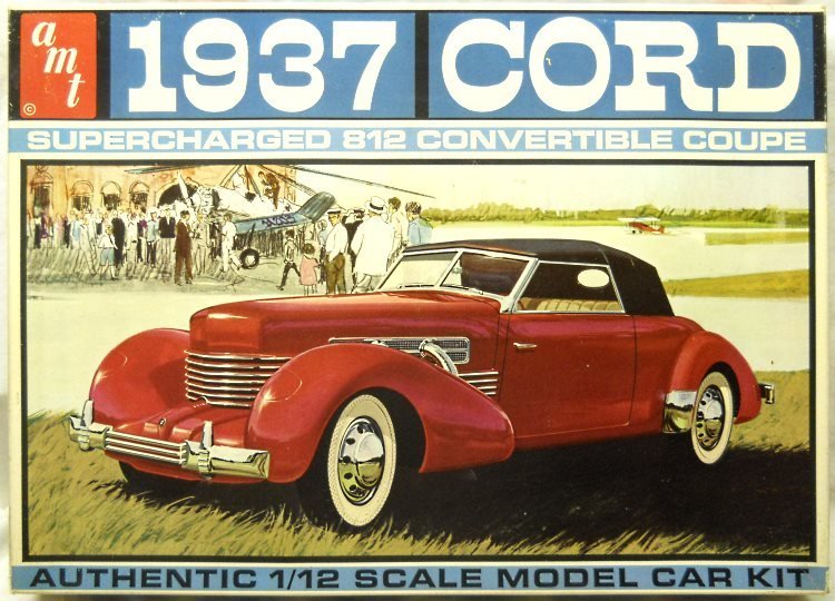 AMT 1/12 1937 Cord 812 SC Supercharged Convertible Coupe, 370-700 plastic model kit